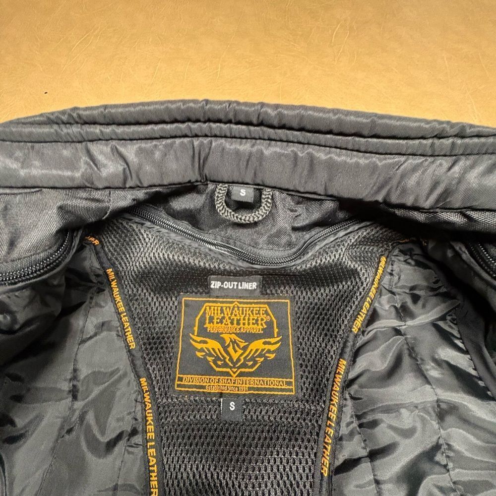 Women's Black Performance Jacket NWT - image 4